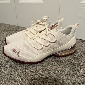 Women’s Riaze Prowl Training Shoes Size 10